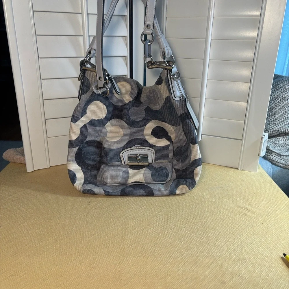 Coach Kristin Graphic Op Art Hobo #14860